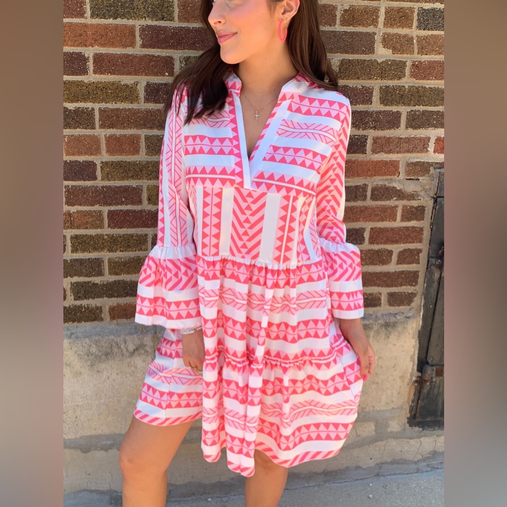 Size L pink and white bell sleeve dress